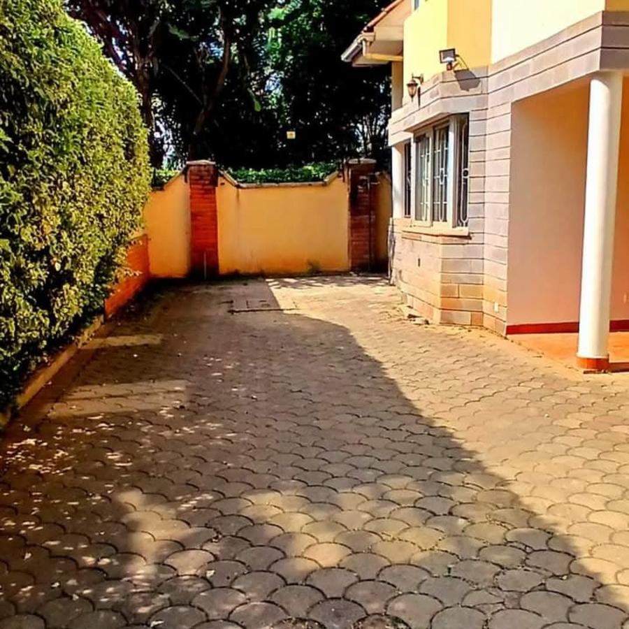 5 Bed Townhouse with En Suite at Kileleshwa - 8