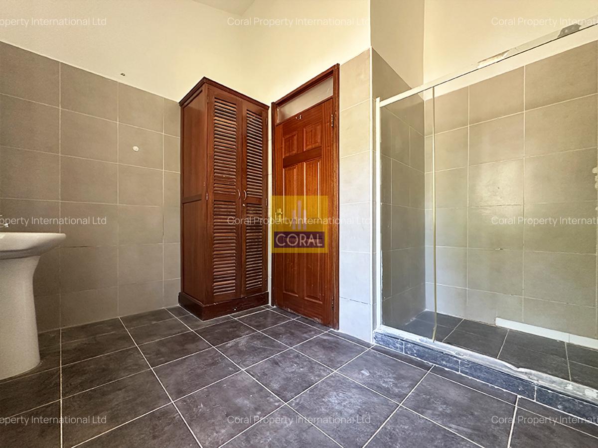 6,000 ft² Commercial Property in Karen - 6