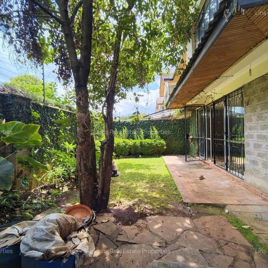 4 Bed Townhouse with En Suite in Lavington - 19