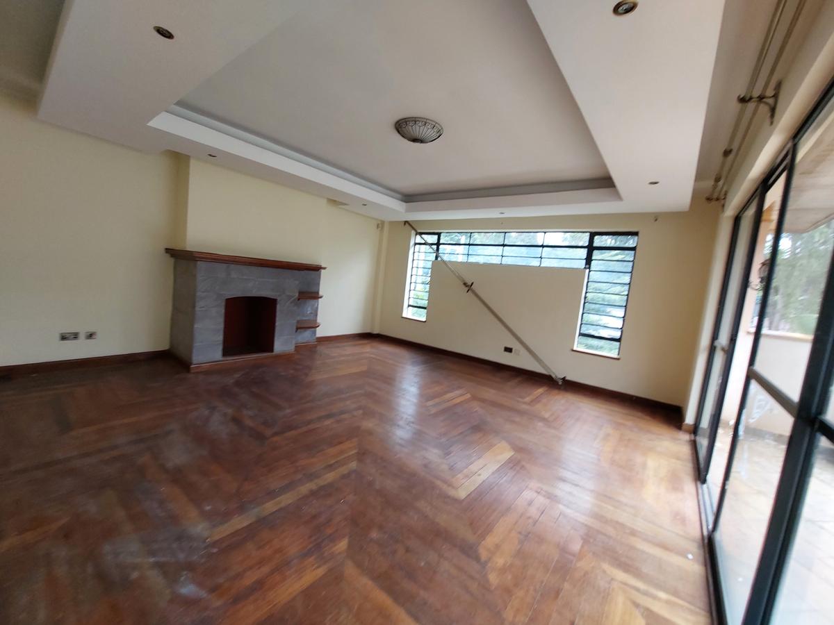 5 Bed Townhouse with En Suite at Convent Drive - 9