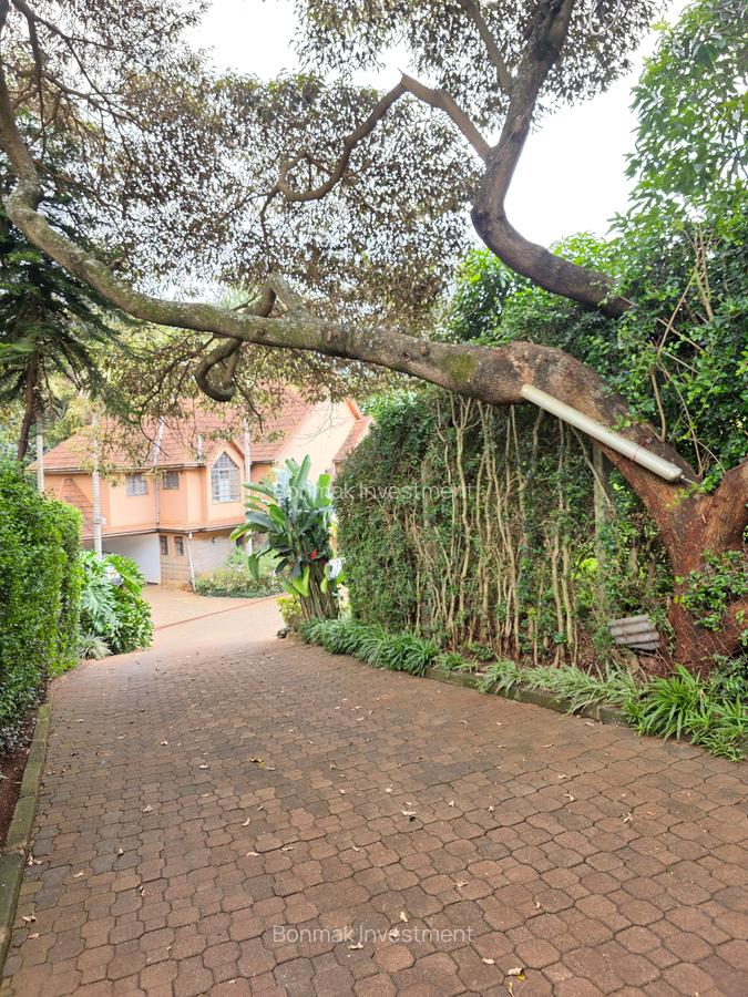 5 Bed House with En Suite at New Kitusuru Estate - 4