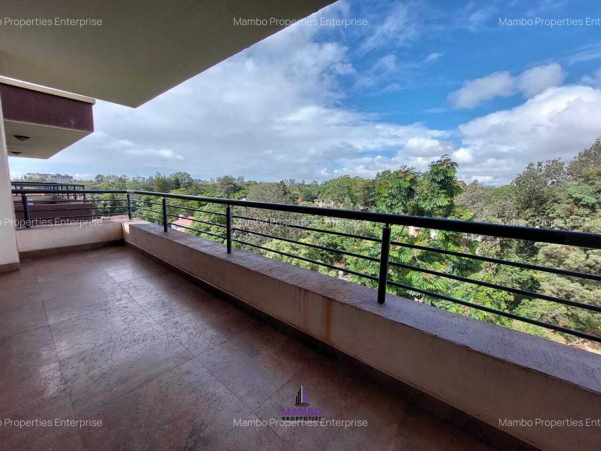 3 Bed Apartment with En Suite at Riverside Drive - 5