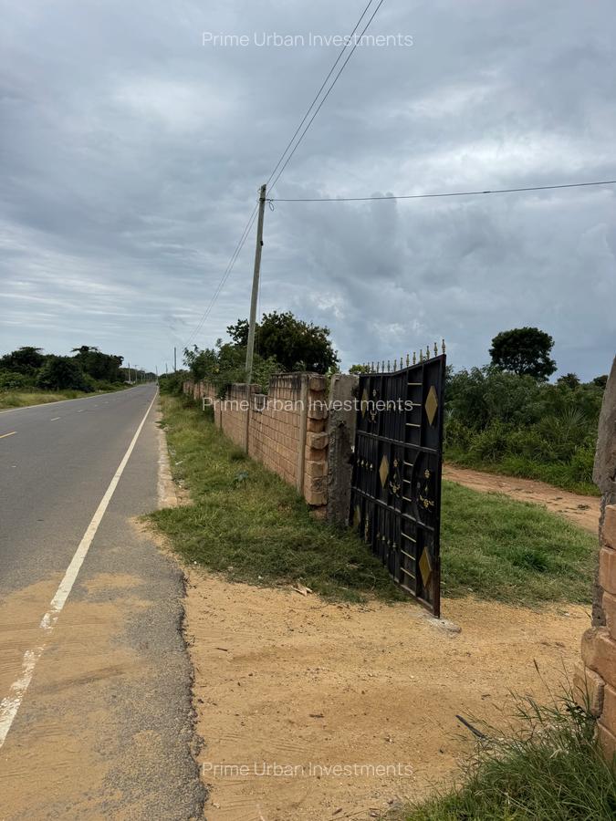 3.8 ac Land in Vipingo - 5