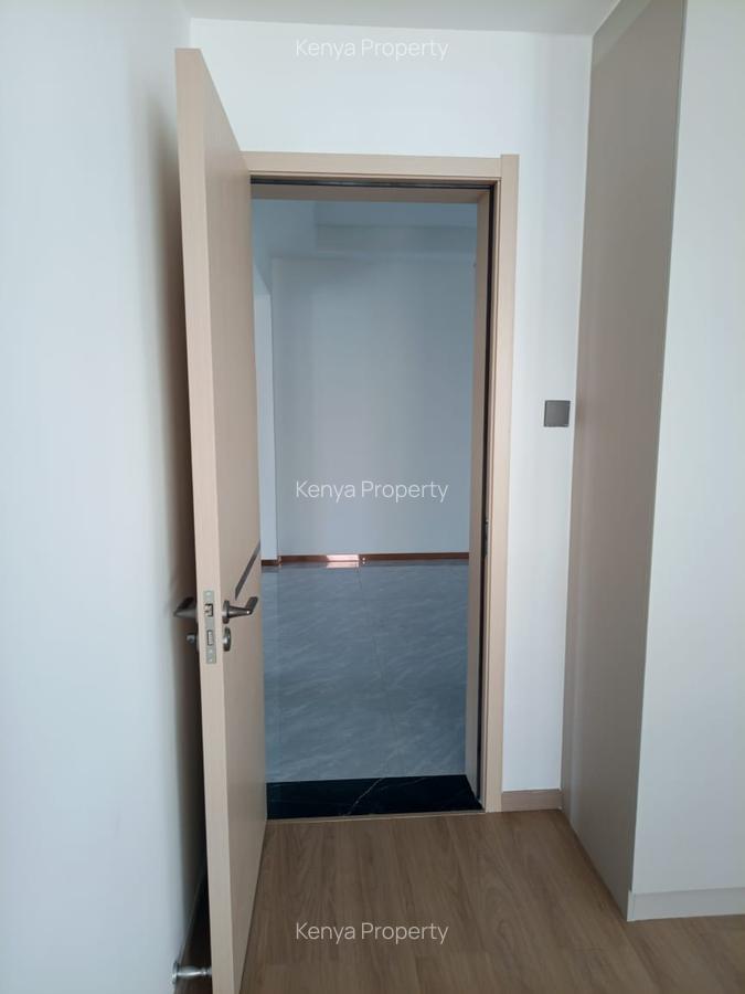 3 Bed Apartment with En Suite at Riverside - 9