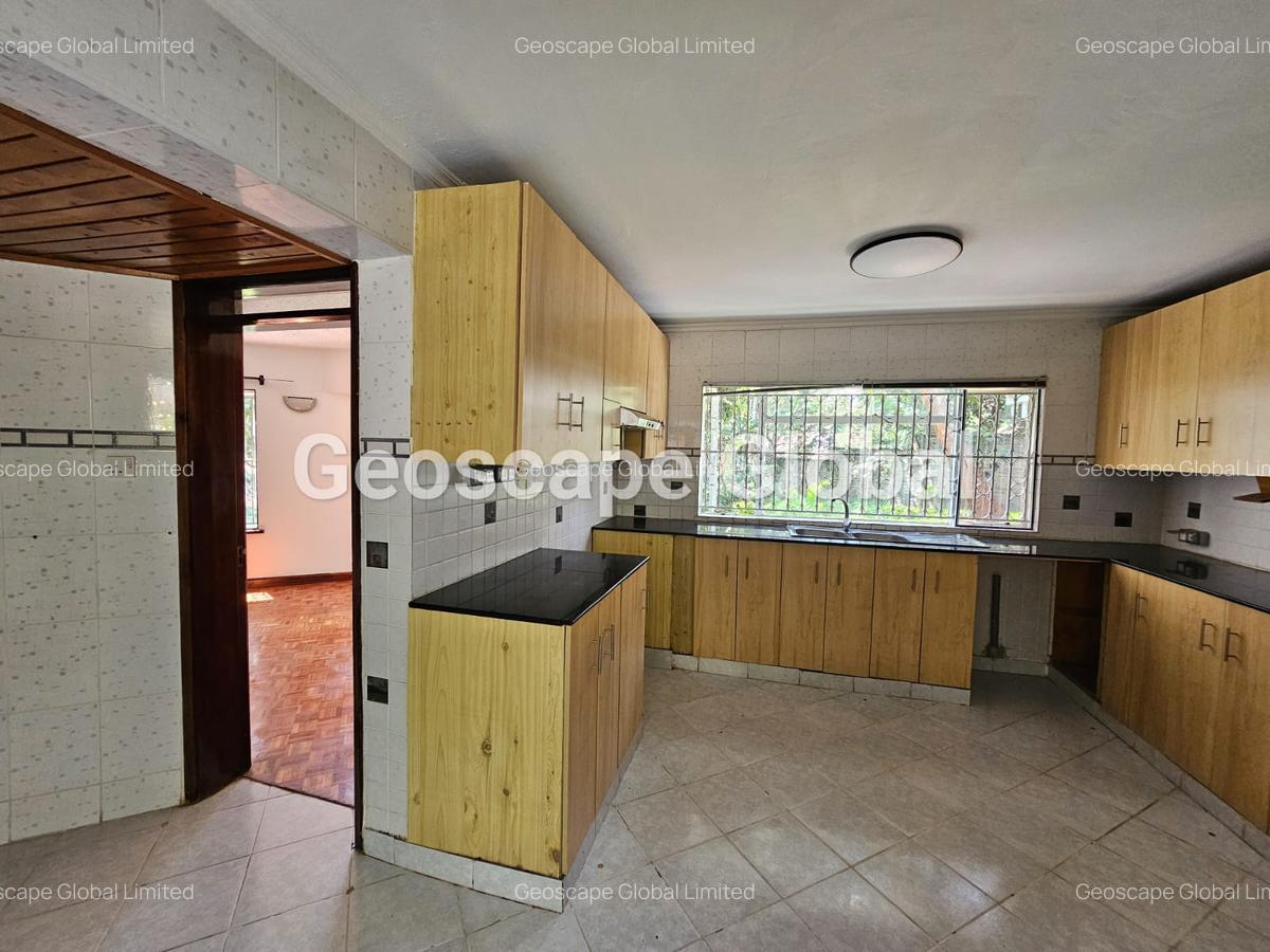 4 Bed House with En Suite in Gigiri - 2