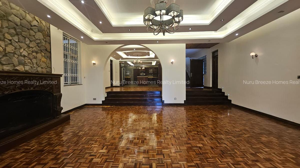 4 Bed House with En Suite in Runda - 14