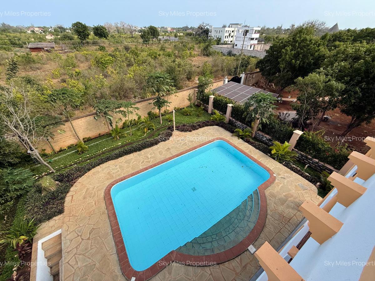 3 Bed Villa with En Suite at Ukunda - 8