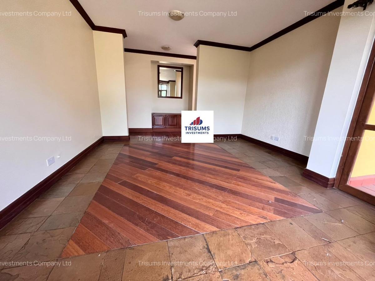 5 Bed Villa with En Suite in Kitisuru - 12