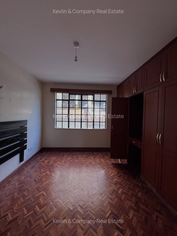 3 Bed Apartment with Swimming Pool in Kilimani - 13