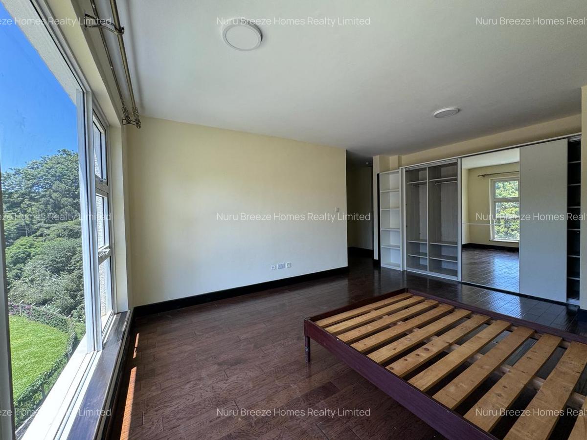 4 Bed Apartment with En Suite in General Mathenge - 9