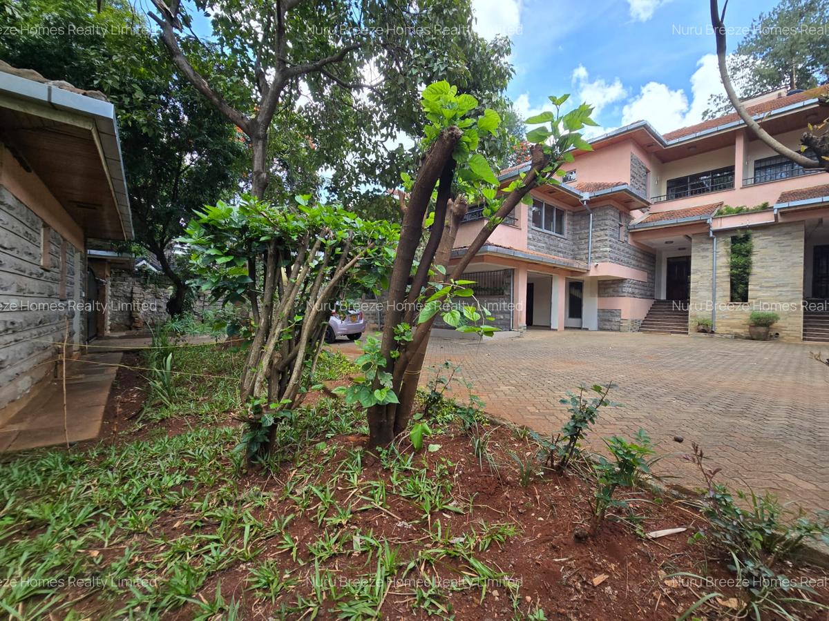 4 Bed House with En Suite in Runda - 17