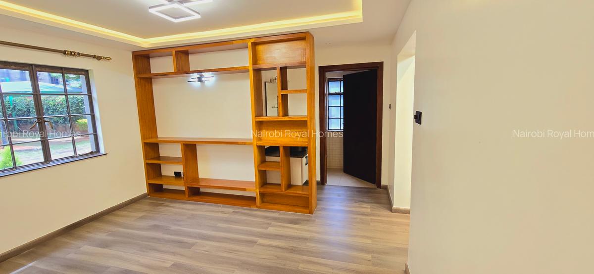 5 Bed Townhouse with En Suite at Lavington Green - 13