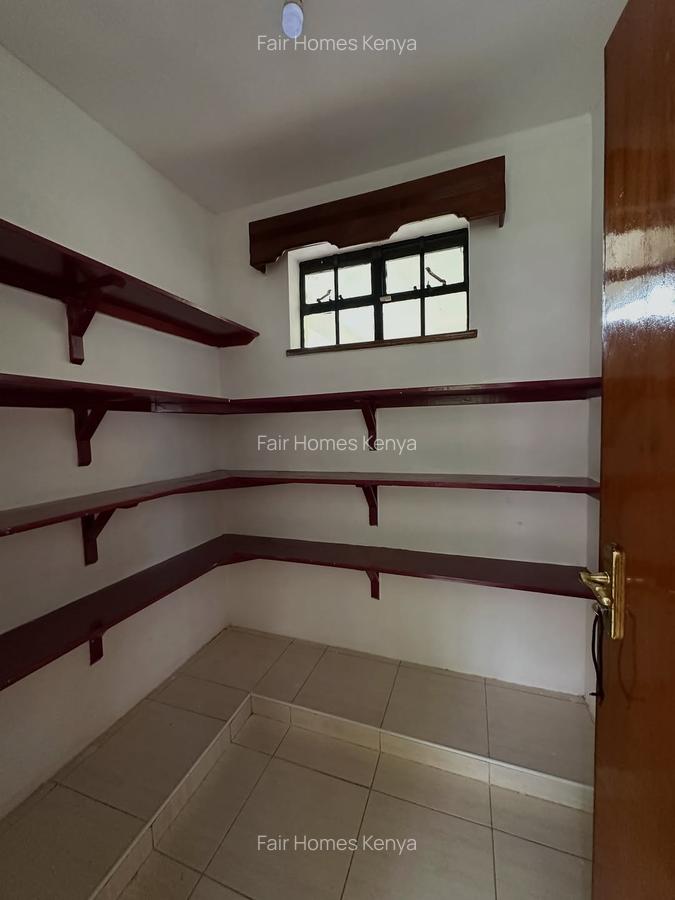 4 Bed Townhouse with En Suite at Lavington Green - 5
