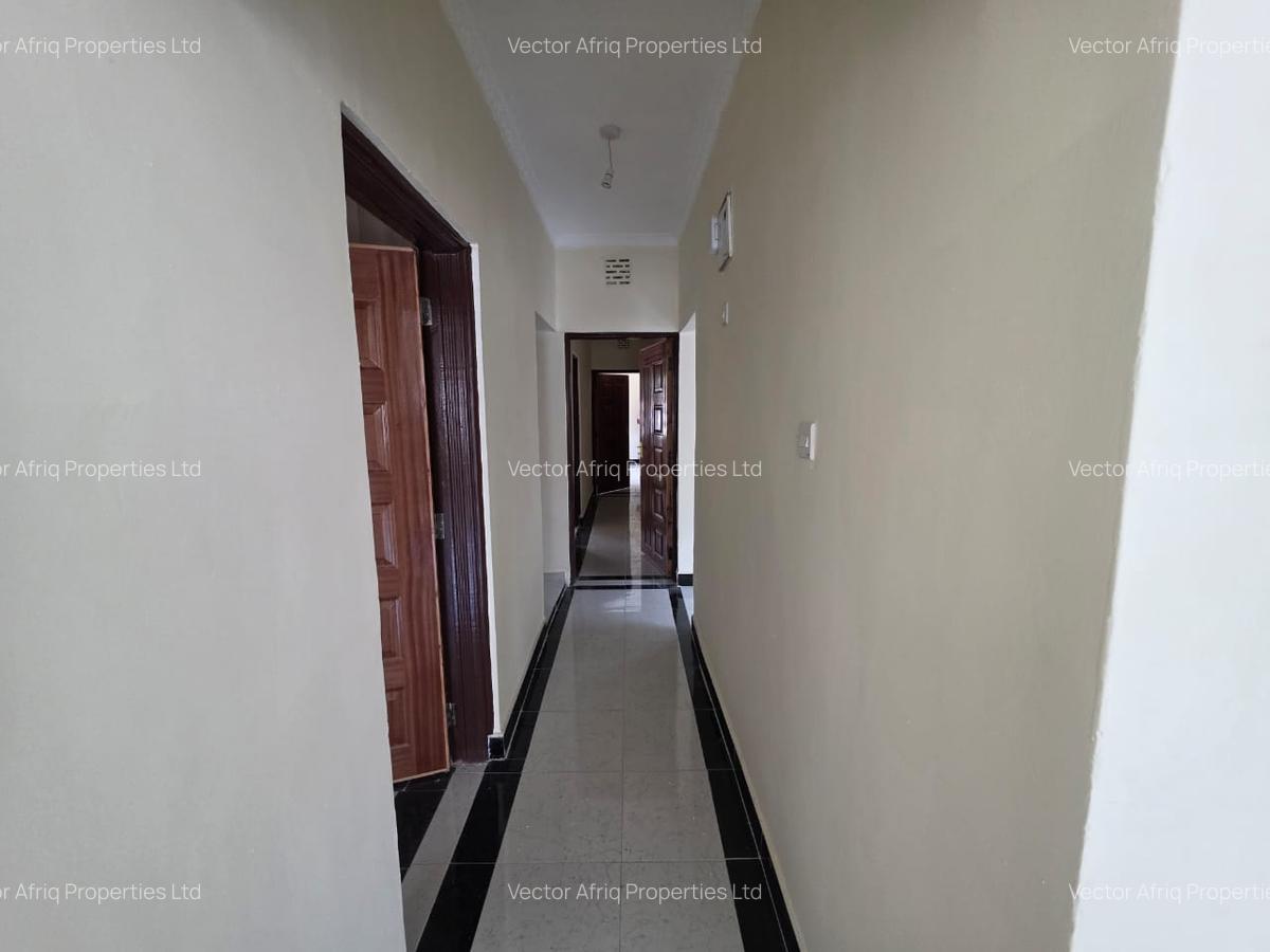 3 Bed House with En Suite in Ngong - 2