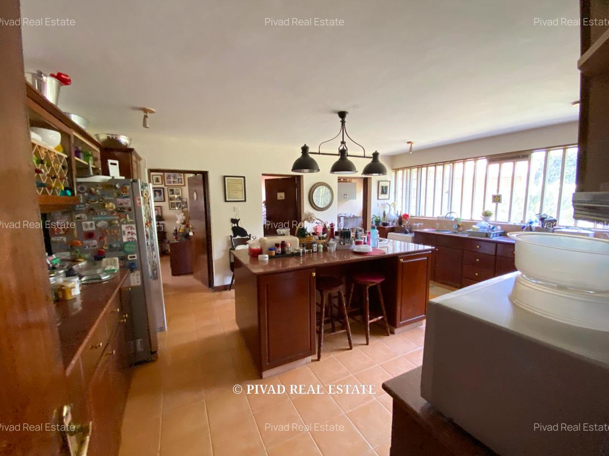 4 Bed House with Garden in Westlands Area - 3