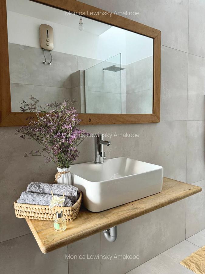 Serviced 2 Bed Apartment with En Suite at Serena Road - 9