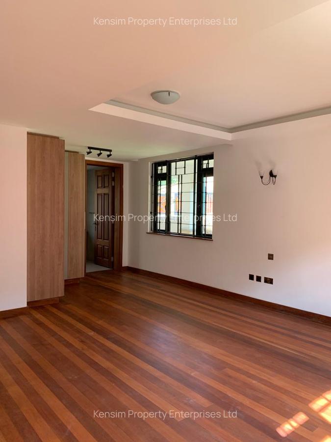 5 Bed Townhouse with En Suite in Kitisuru - 19