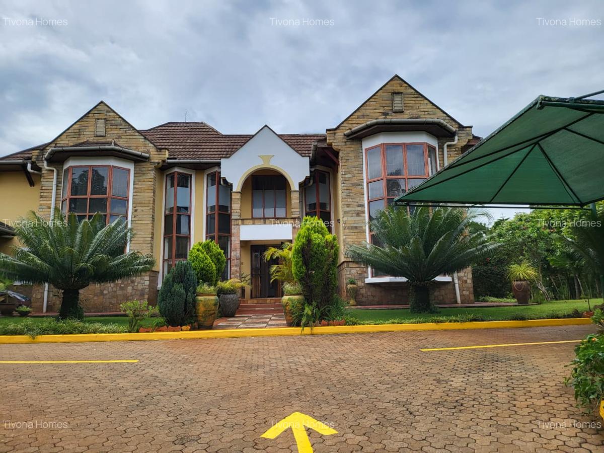 5 Bed Townhouse with Swimming Pool in Runda - 1