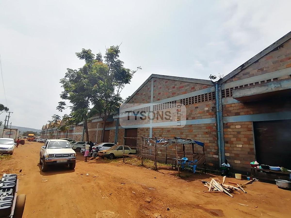 511 m² Warehouse in Kisumu