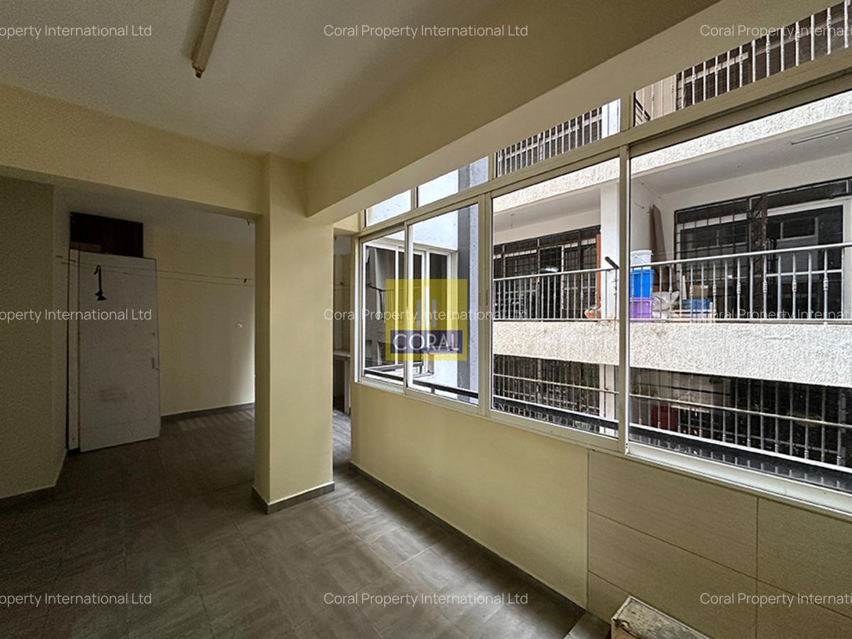 4 Bed Apartment in Parklands - 9