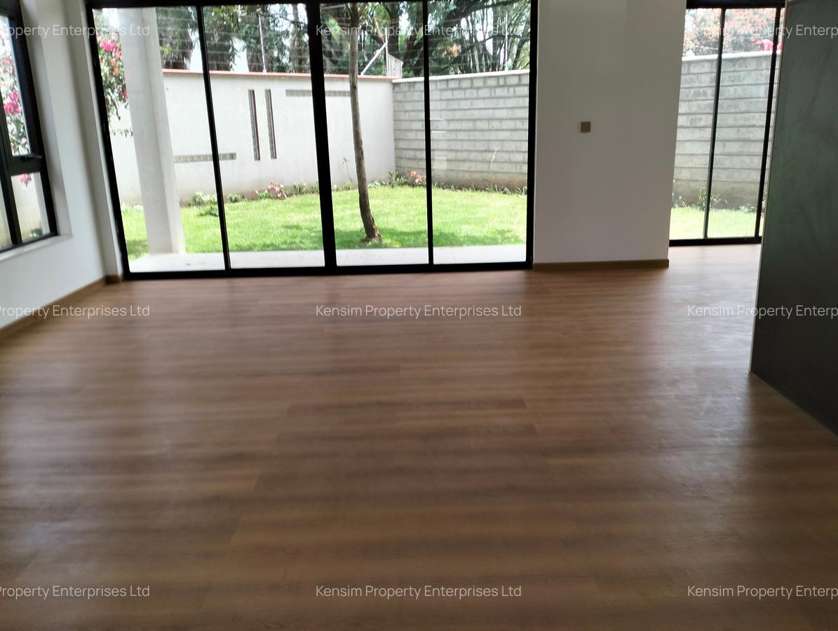 5 Bed Townhouse with En Suite in Lavington - 16