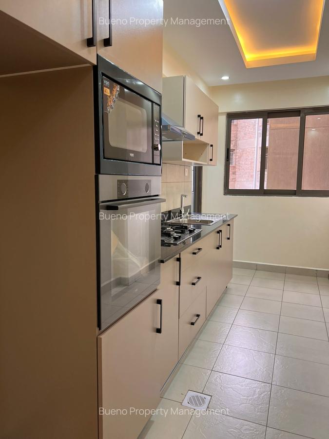 2 Bed Apartment with En Suite in Kilimani - 4