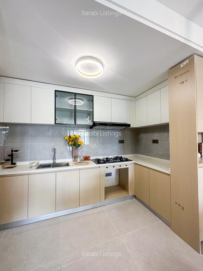 3 Bed Apartment with En Suite in Riverside - 3