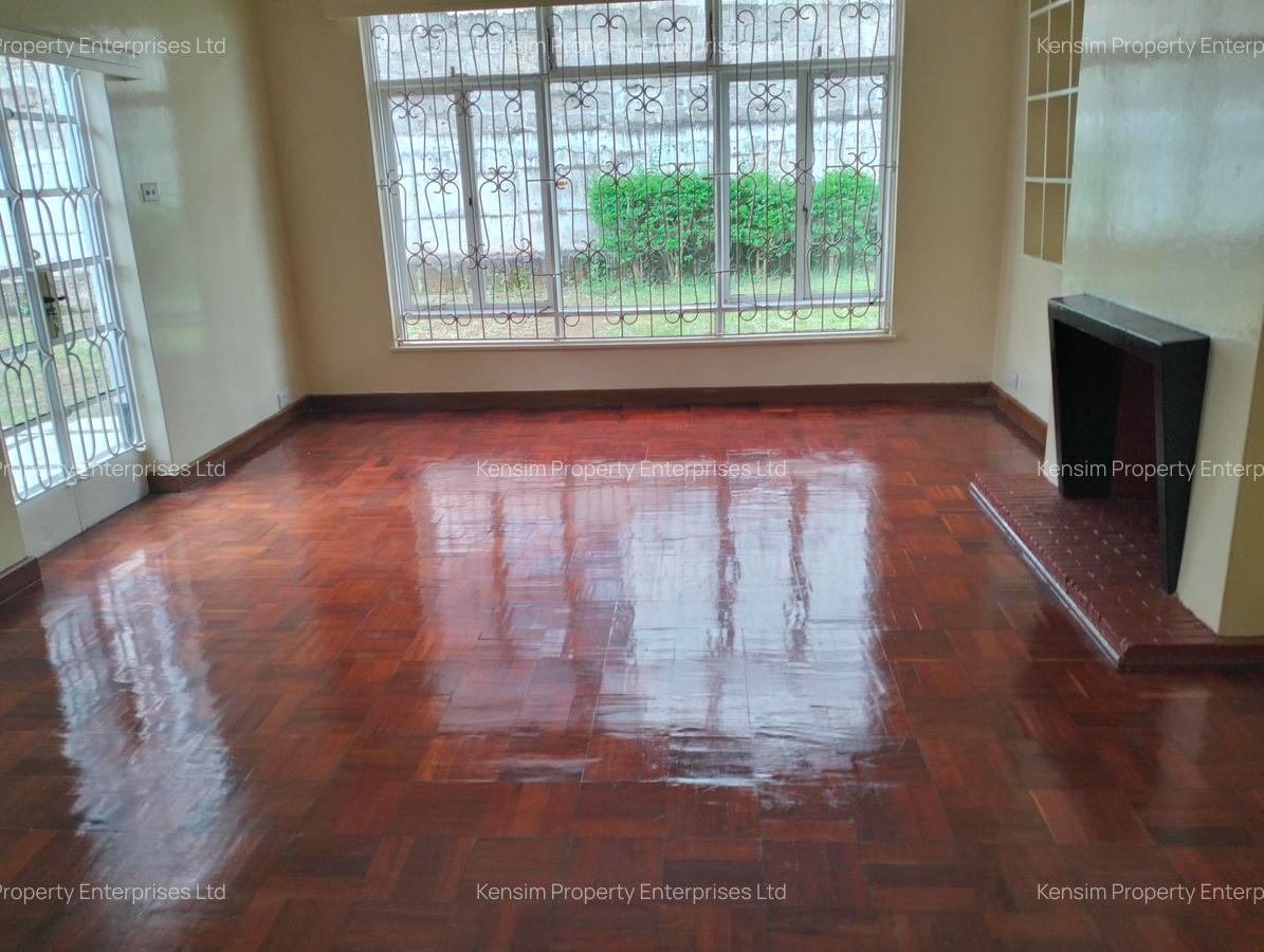 0.75 ft² Commercial Property with Fibre Internet in Kilimani - 2