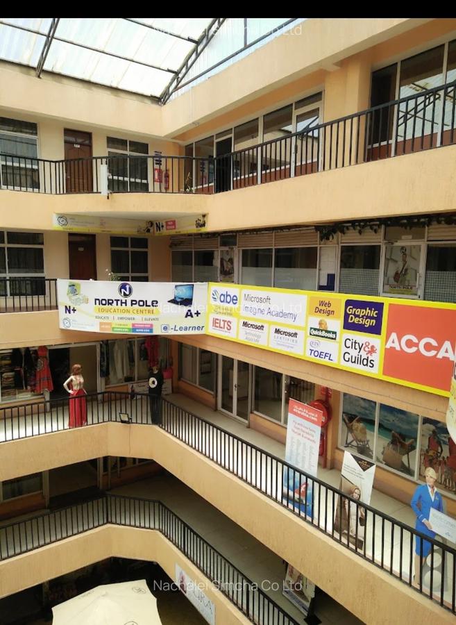 85,000 ft² Commercial Property with Lift at 4Th Parklands - 2