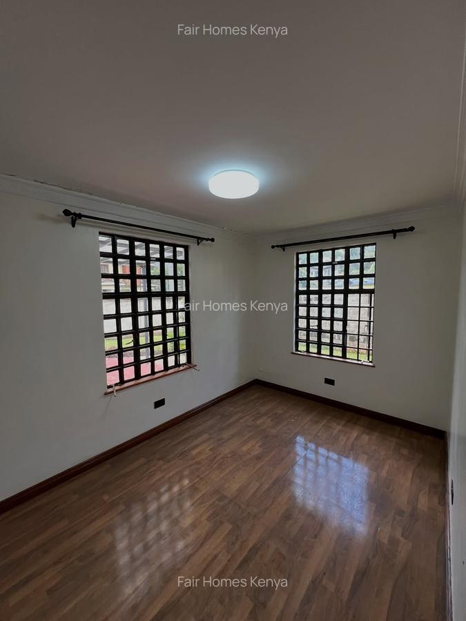 4 Bed Townhouse with En Suite at Lavington Green - 6