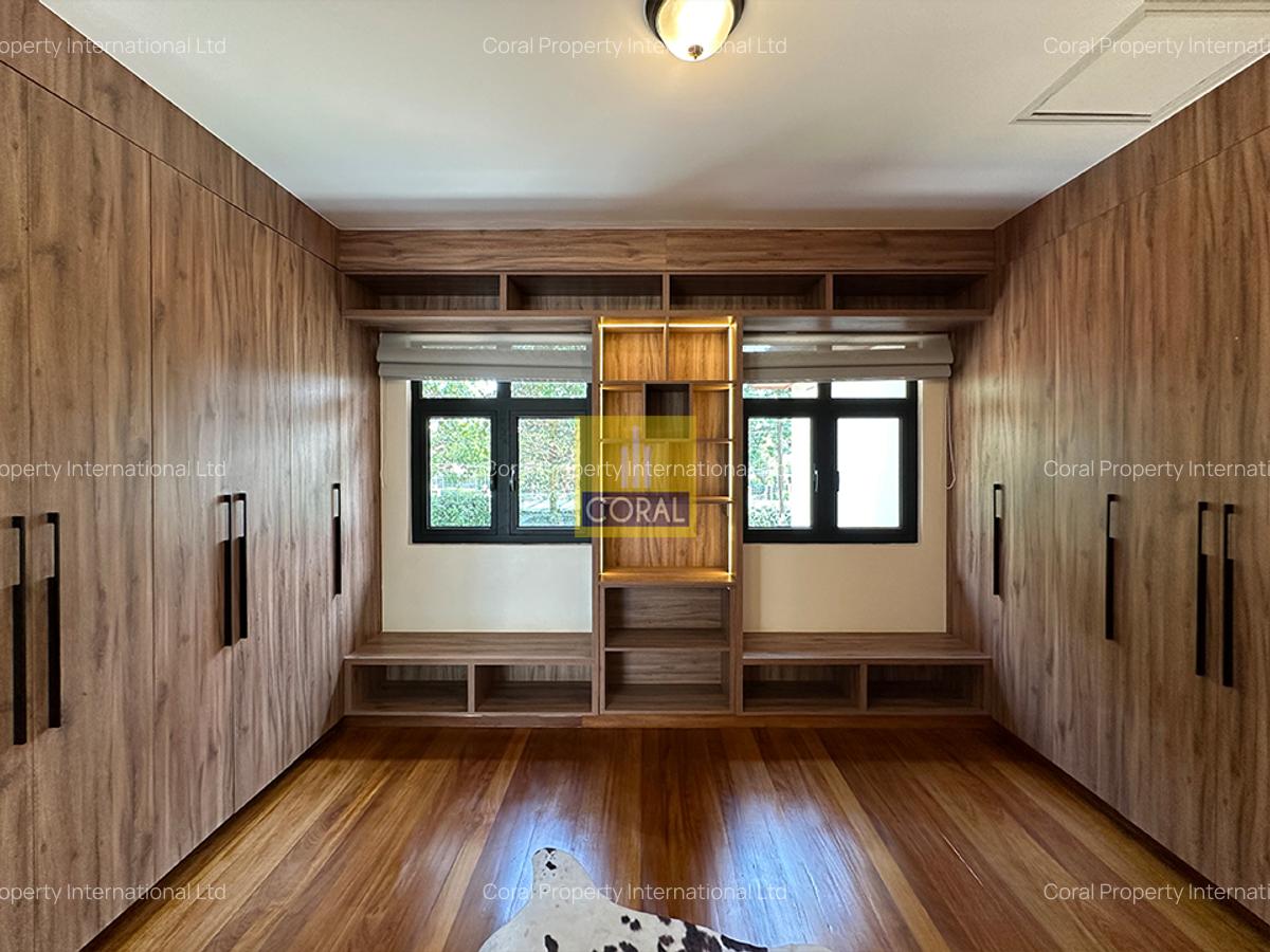 5 Bed House in Runda - 11