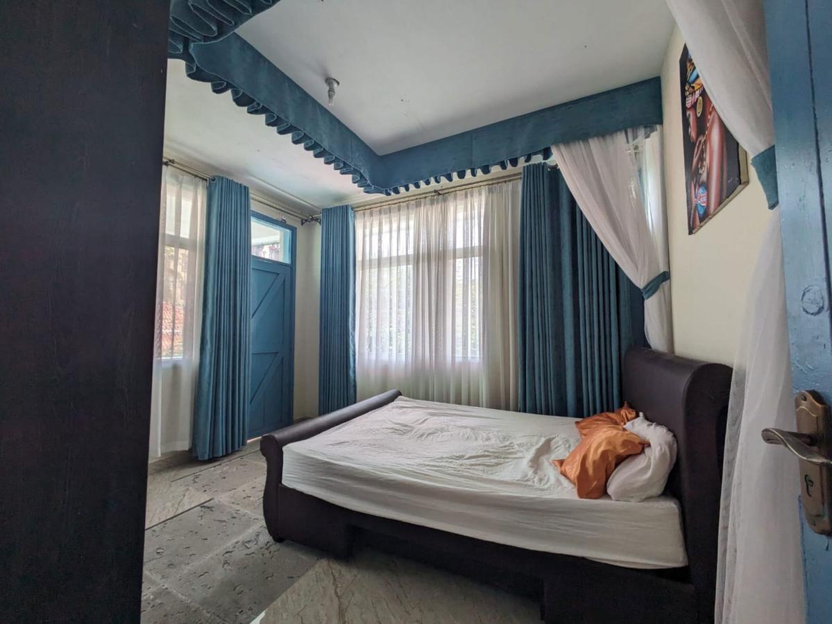 Furnished 2 Bed Apartment with En Suite in Mombasa Island - 3