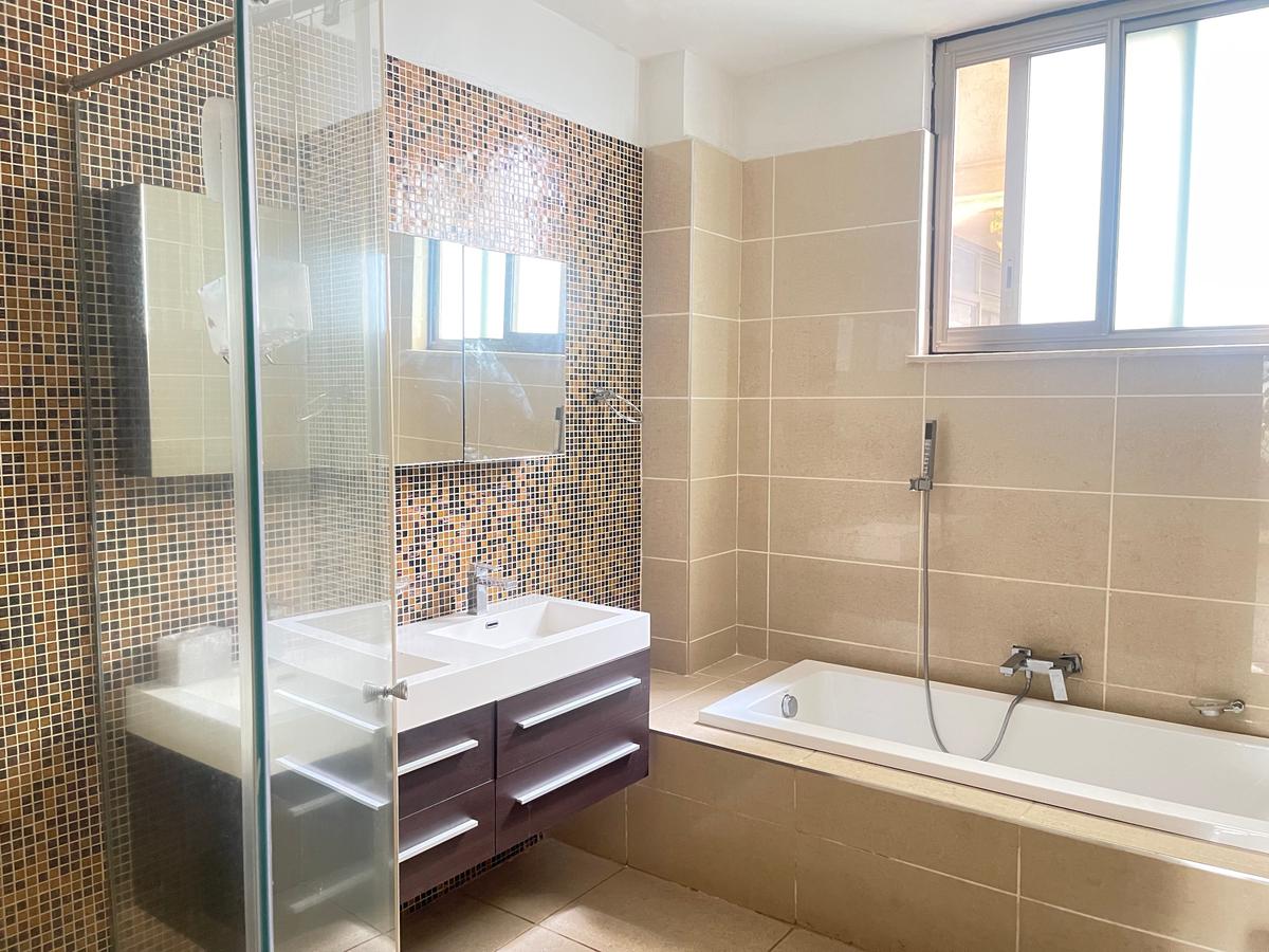 3 Bed Apartment with Swimming Pool in Parklands - 6