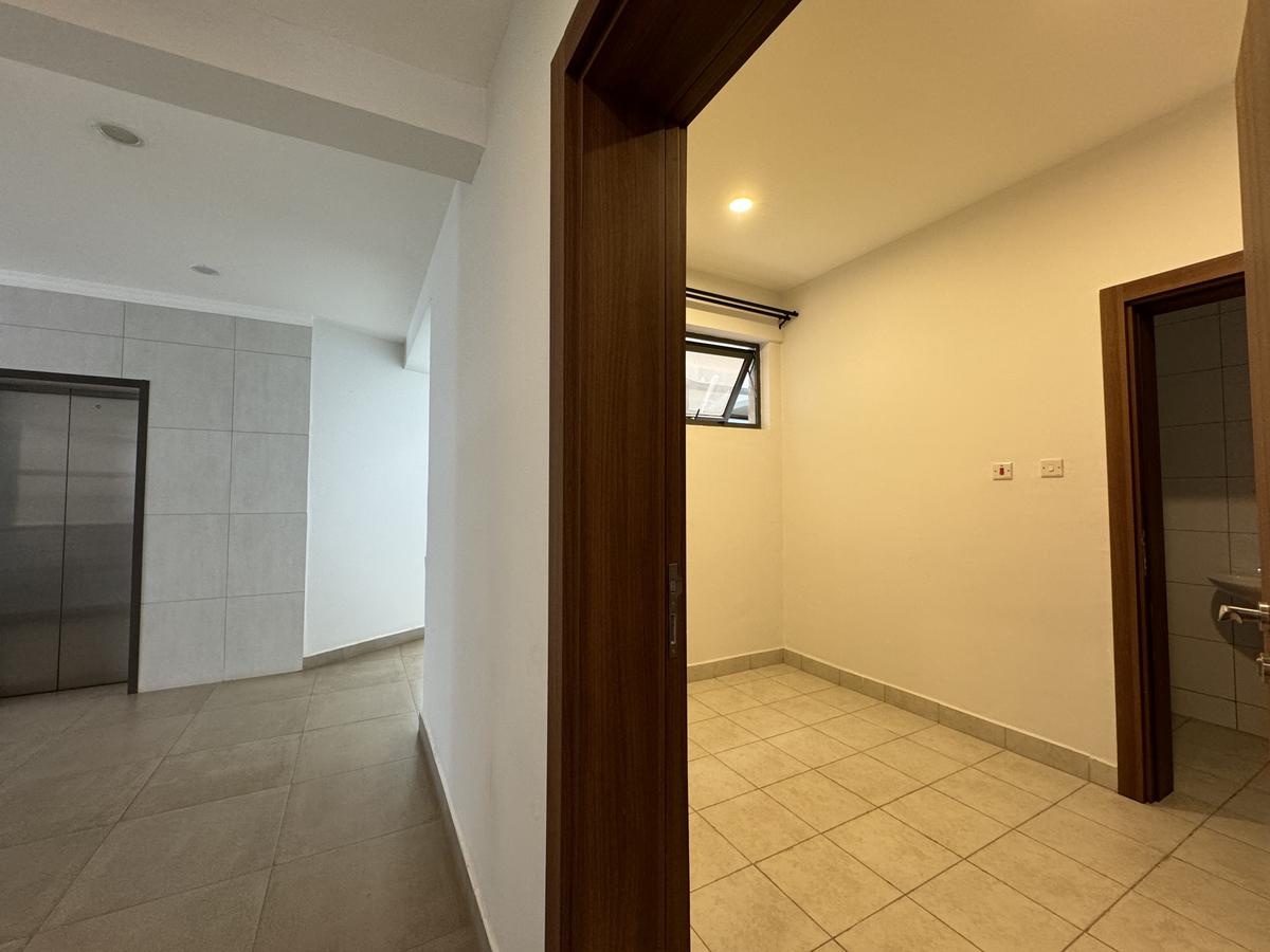 3 Bed Apartment with En Suite in Rhapta Road - 15