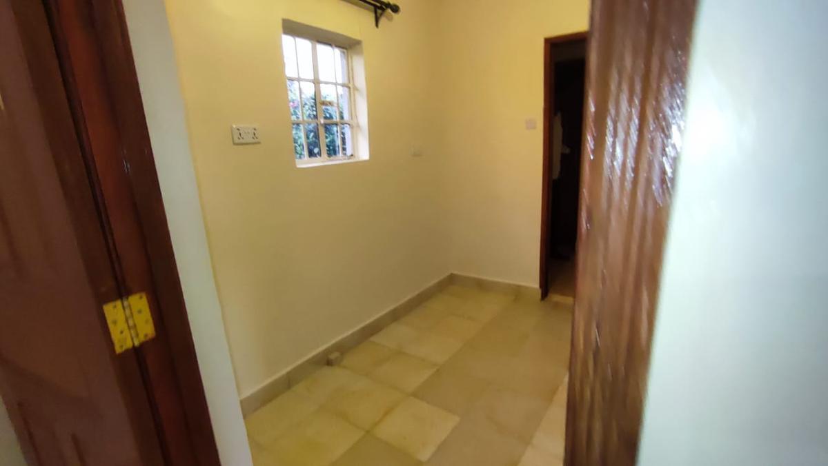 1 Bed House with En Suite at Loresho - 8