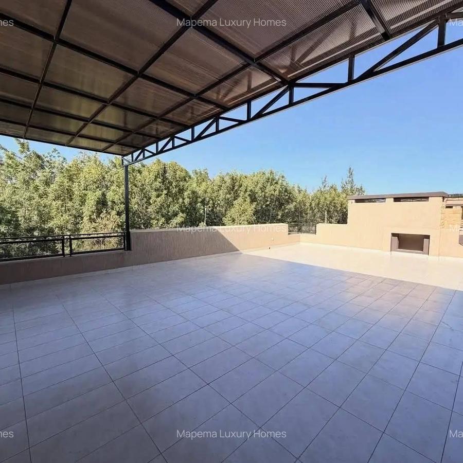 6 Bed House with En Suite at Mukoma - 12