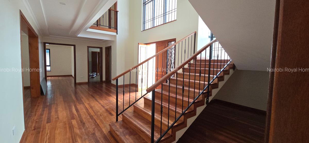 6 Bed House with En Suite at Loresho Road - 14