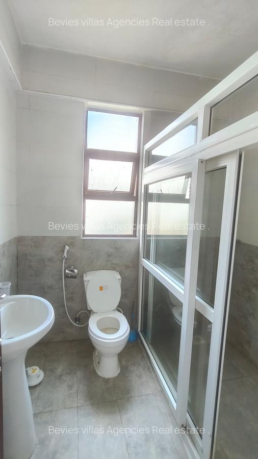 Serviced 3 Bed Apartment with Backup Generator at Parklands - 8