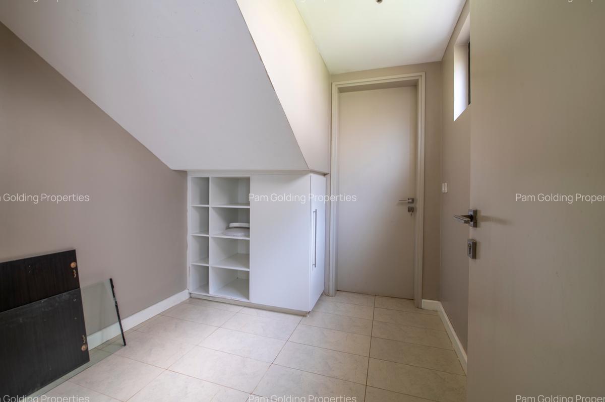 4 Bed House with En Suite at Kiambu Road - 10