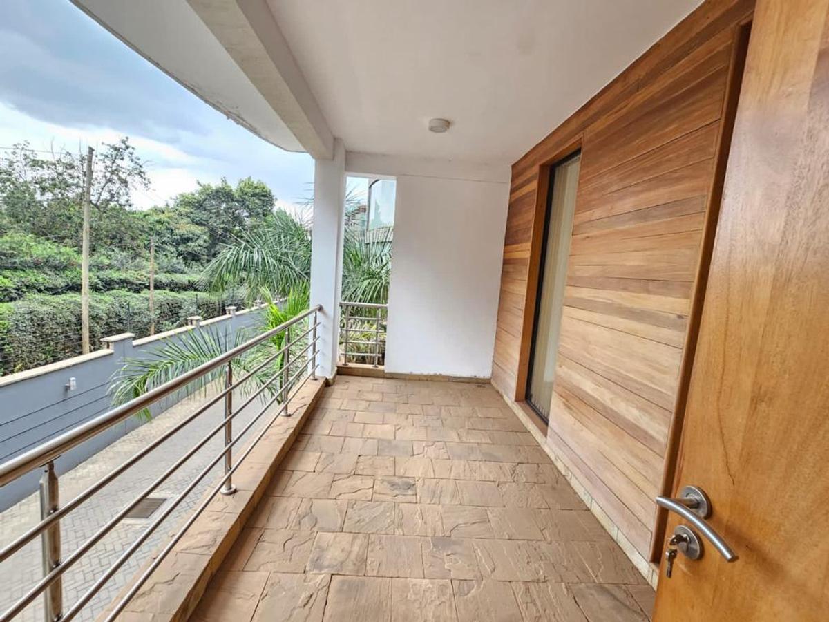 4 Bed Apartment with En Suite in General Mathenge - 15