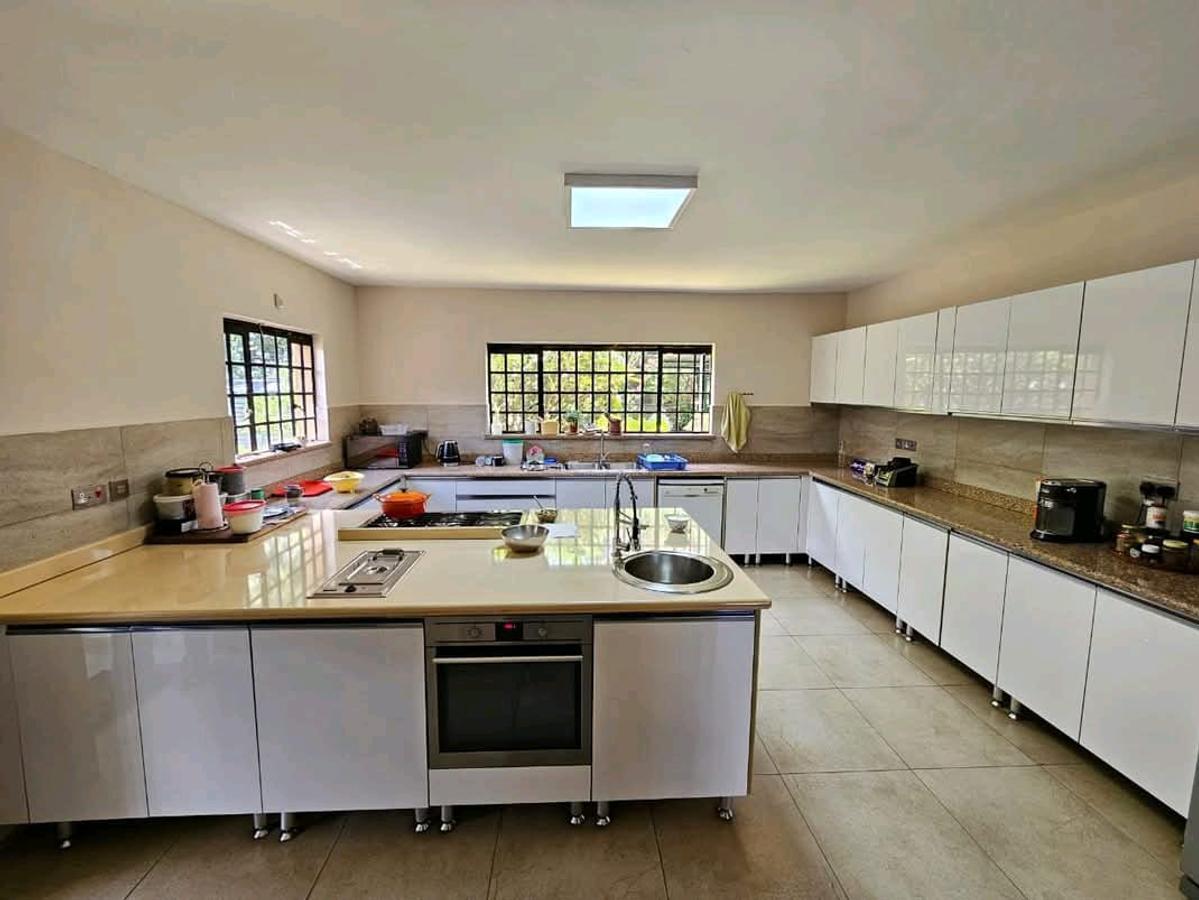 4 Bed House with En Suite in Runda - 7