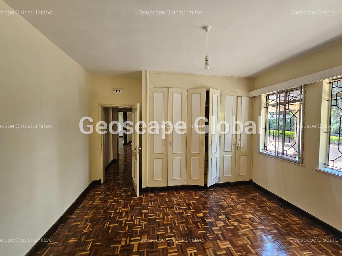 4 Bed House with En Suite in Gigiri - 3
