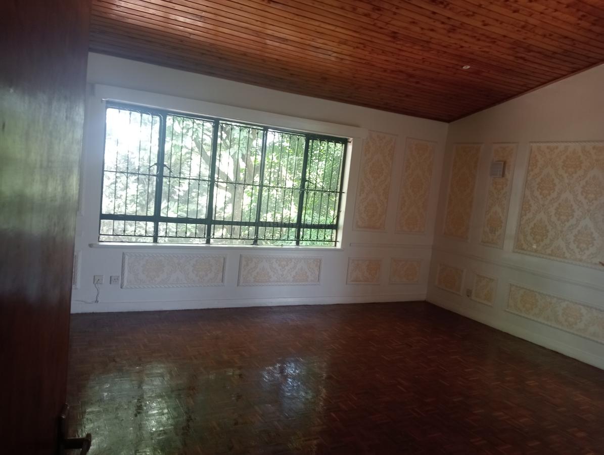 5 Bed House with En Suite at Runda - 7