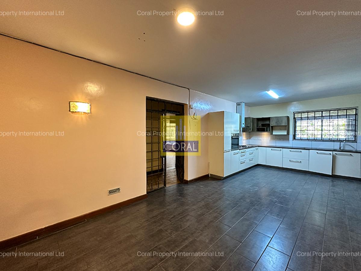 4 Bed Apartment in Parklands - 3