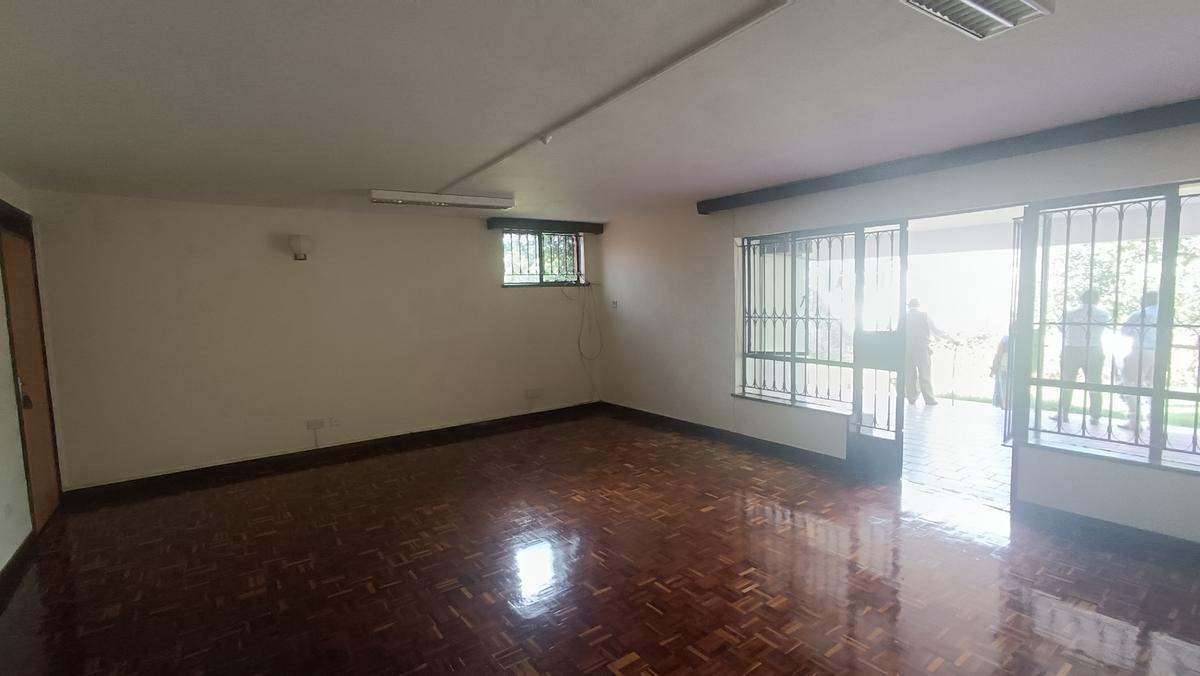 4 Bed House with En Suite at Off Unep Avenue - 12