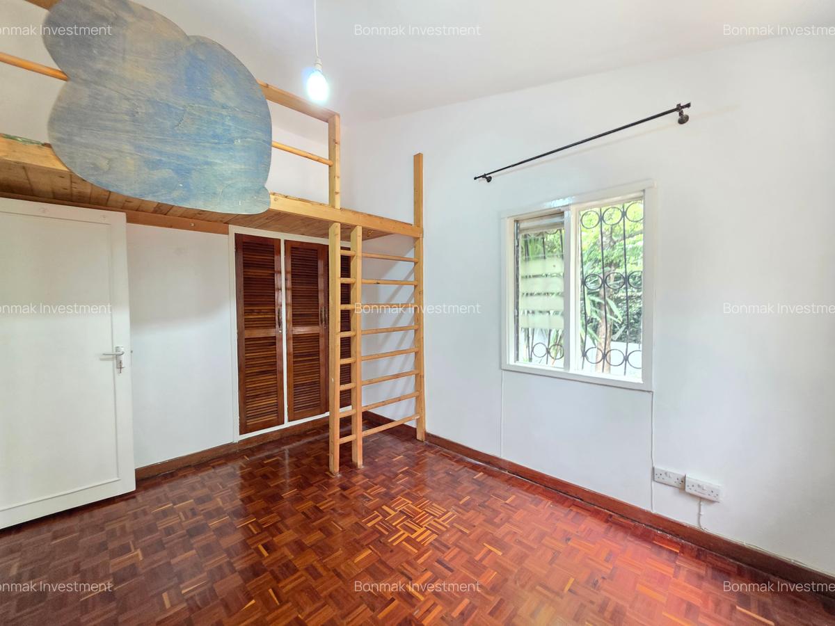 4 Bed House with En Suite at Lakeview Estate. - 16