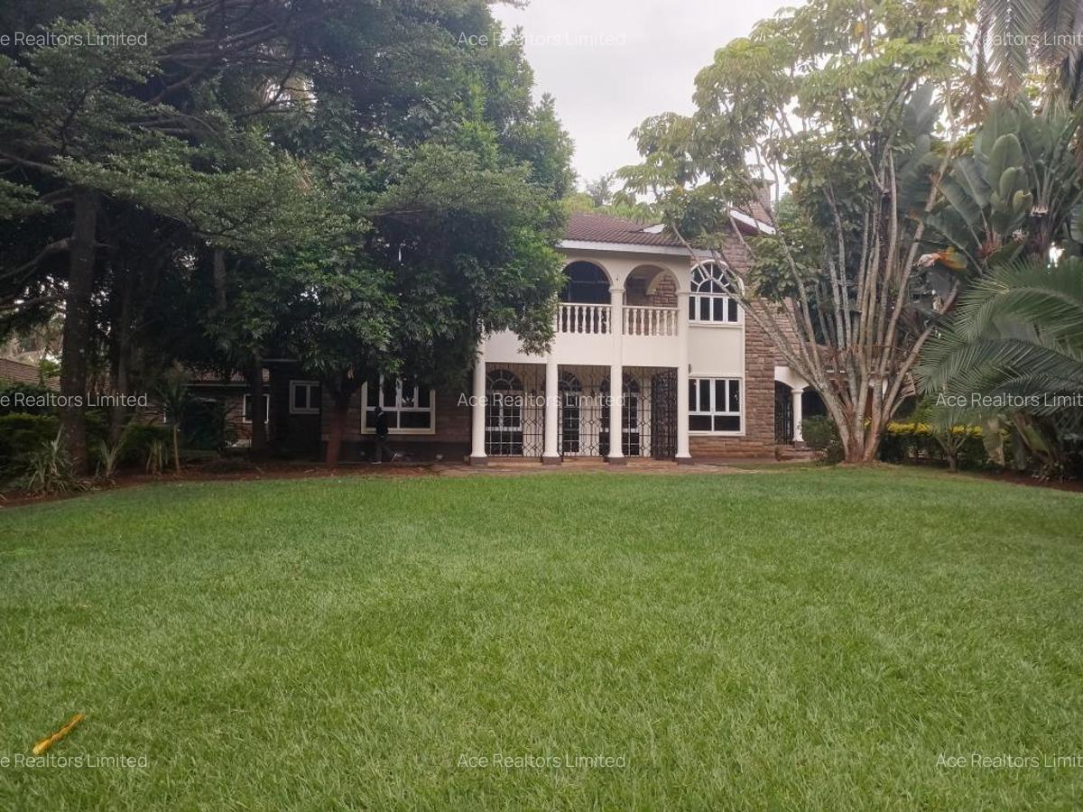 4 Bed Townhouse with En Suite at Hillview - 20