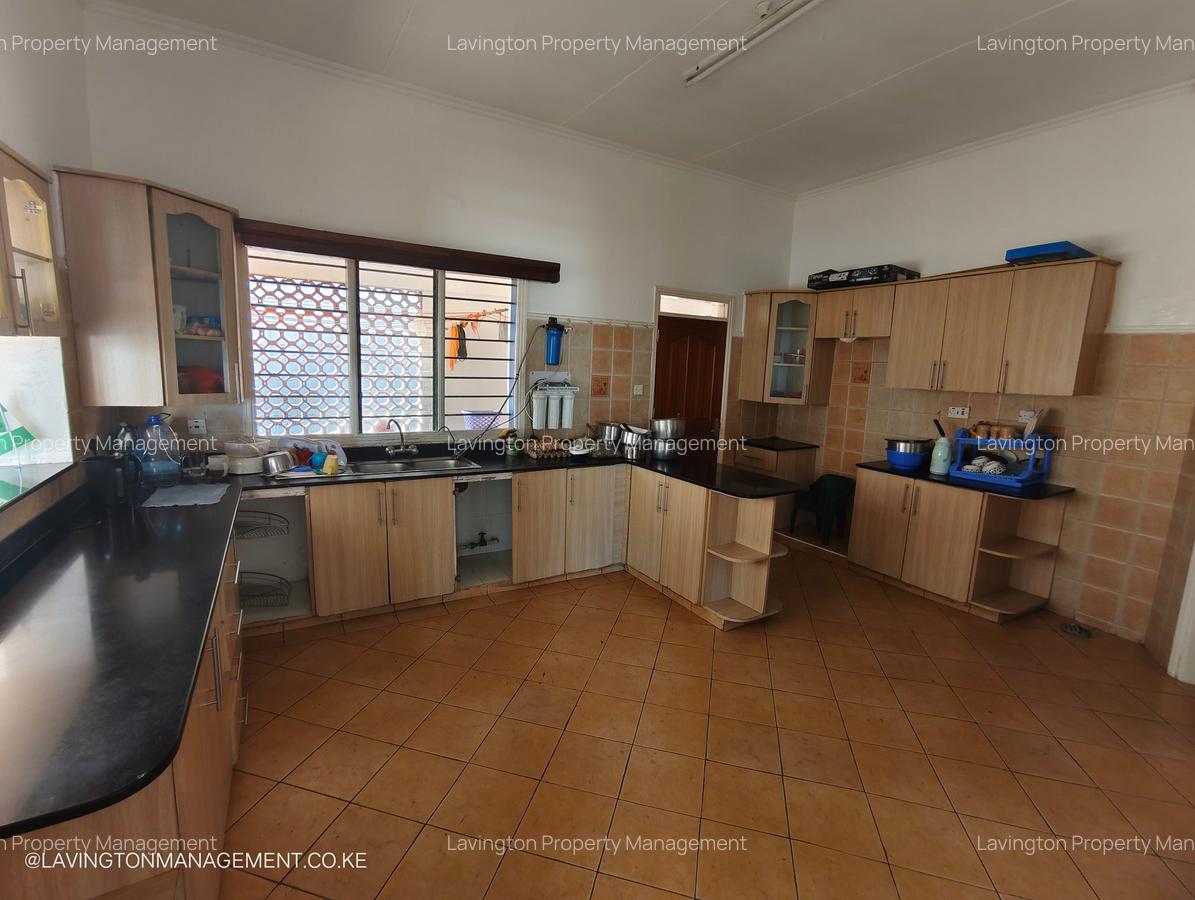 5 Bed Apartment with En Suite at Kabaserian Avenue - 3