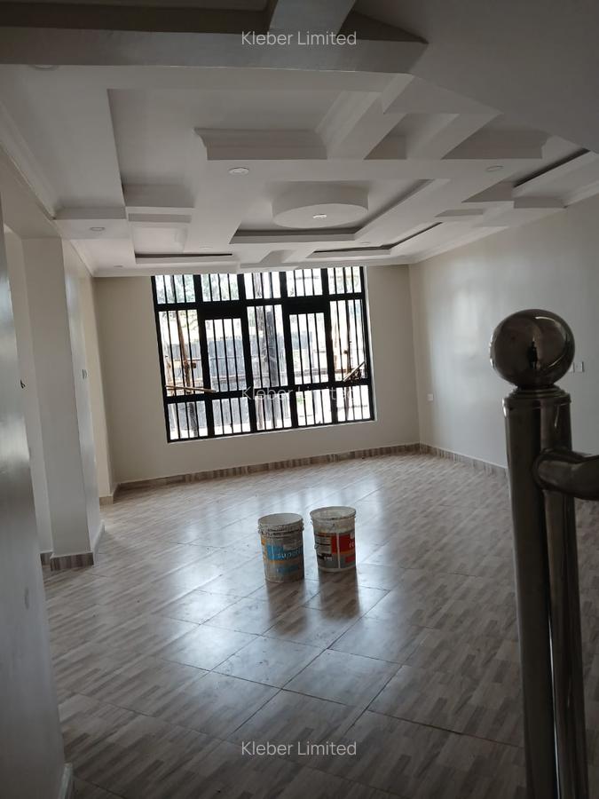 4 Bed House with En Suite in Ruiru - 11