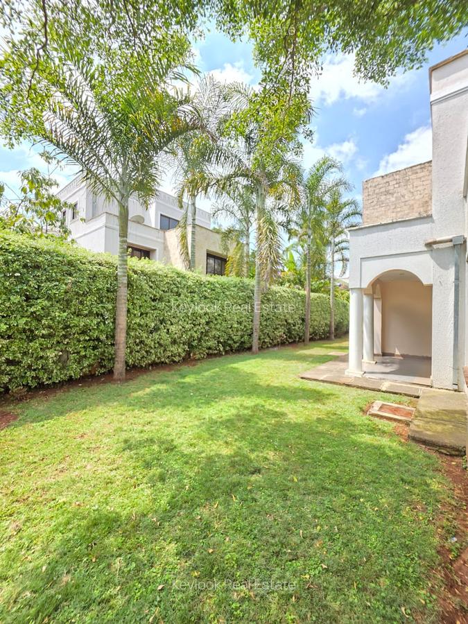4 Bed Townhouse with En Suite in Lavington - 2